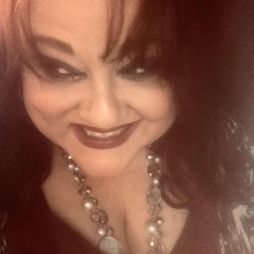 Meet your Posher, Shelly